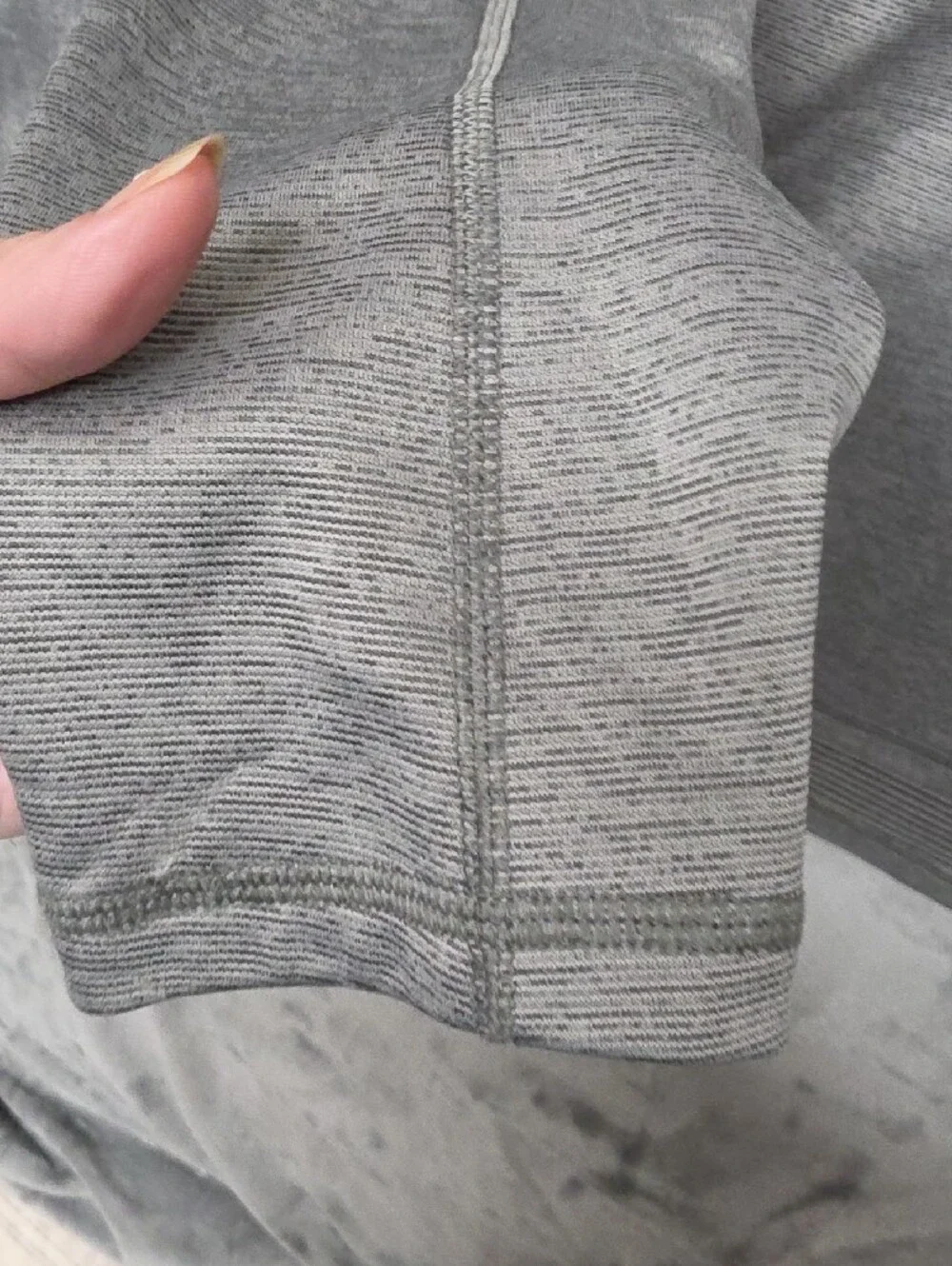 The North Face Men's Long-Sleeve Crew Fleece Light Gray sz Large